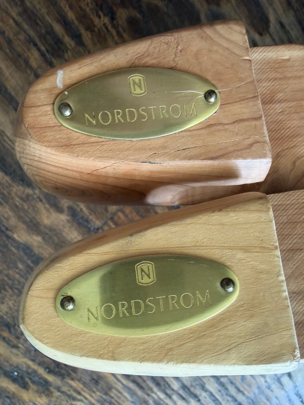 Nordstrom Cedar Wood Medium Shoe Tree Stretcher Shape Keeper Set - Picture 2 of 5